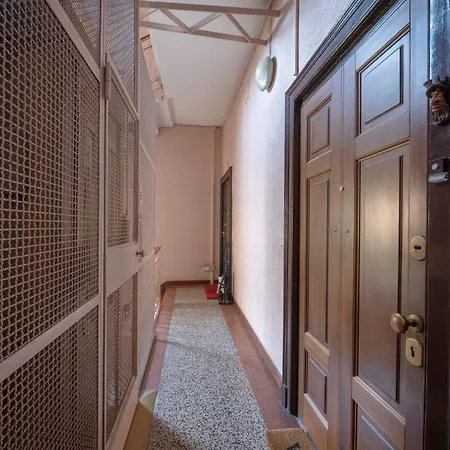 Dream House Citta Studi * Милан